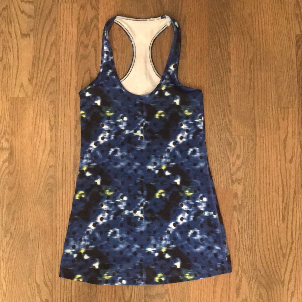 Lululemon tank